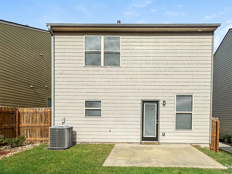 516 Dasheill Ln — Photo 15