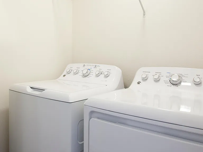 621 N Hydra Pl #A — Photo 13
