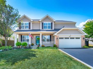 9691 Longfield Dr, Huntley, IL 60142