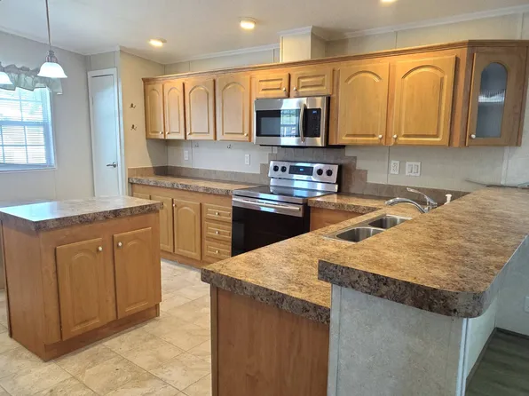 6986 W Falkirk Ln, Homosassa, FL 34446