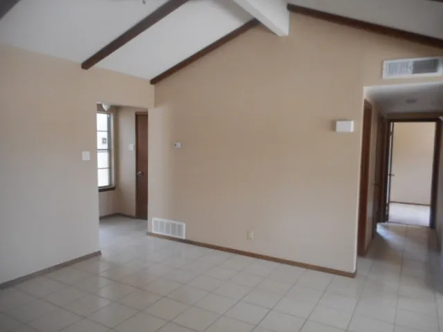 649 Mary Stuart Dr — Photo 3