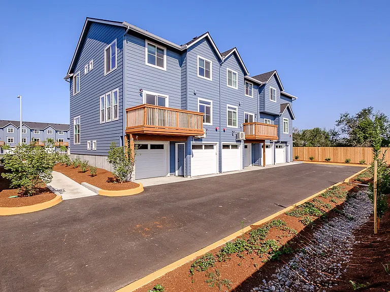 Goodnight Townhomes — Photo 27