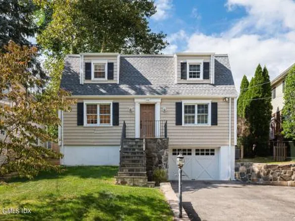 36 Weaver St, Greenwich, CT 06831