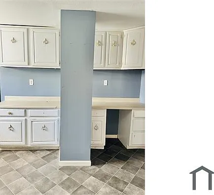 1713 W 11th St — Photo 5