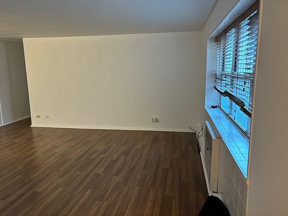 5th image of 1959 W Hood Ave APT 1D