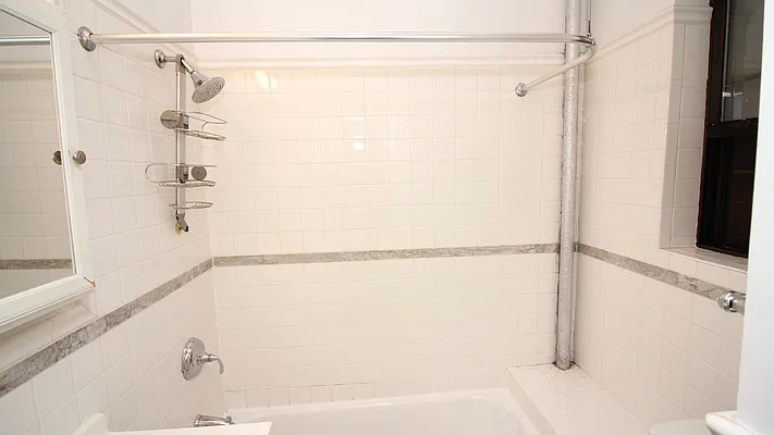 Rented by Nooklyn NYC LLC | media 16