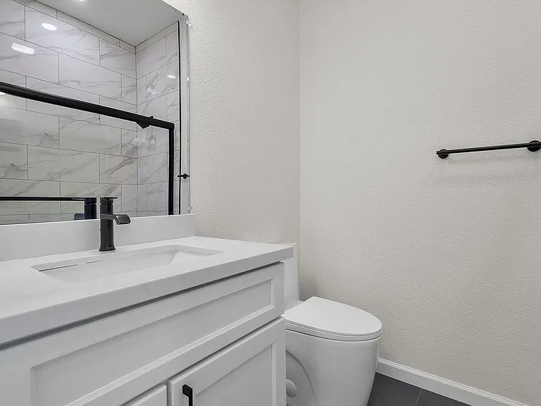 2026 San Antonio Ave #C — Photo 8