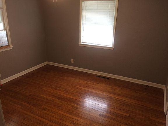 4th image of 8025 Michigan Ave