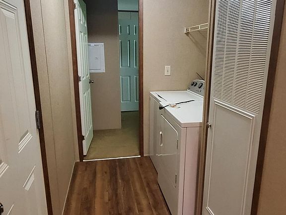 4th image of 203 Lakeshore Cir
