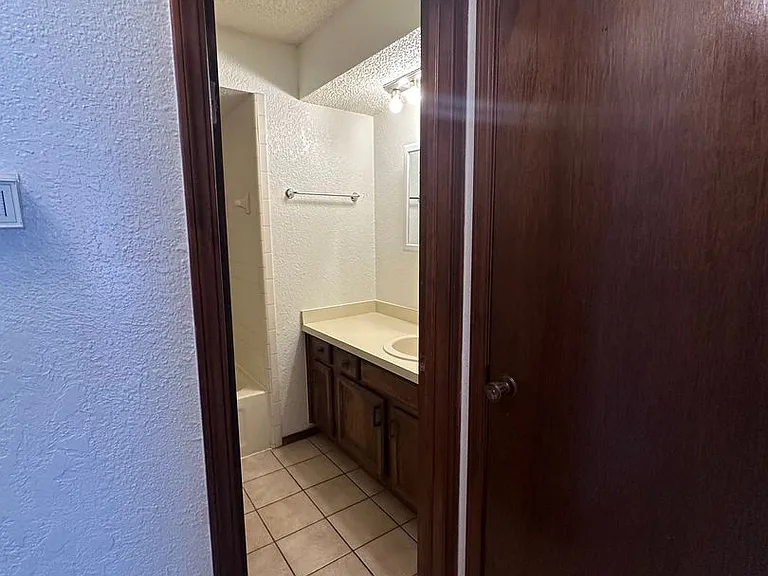 108 Kendra Dr — Photo 27