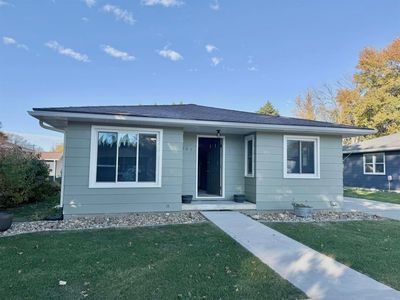 907 F Ave, Grundy Center, IA, 50638