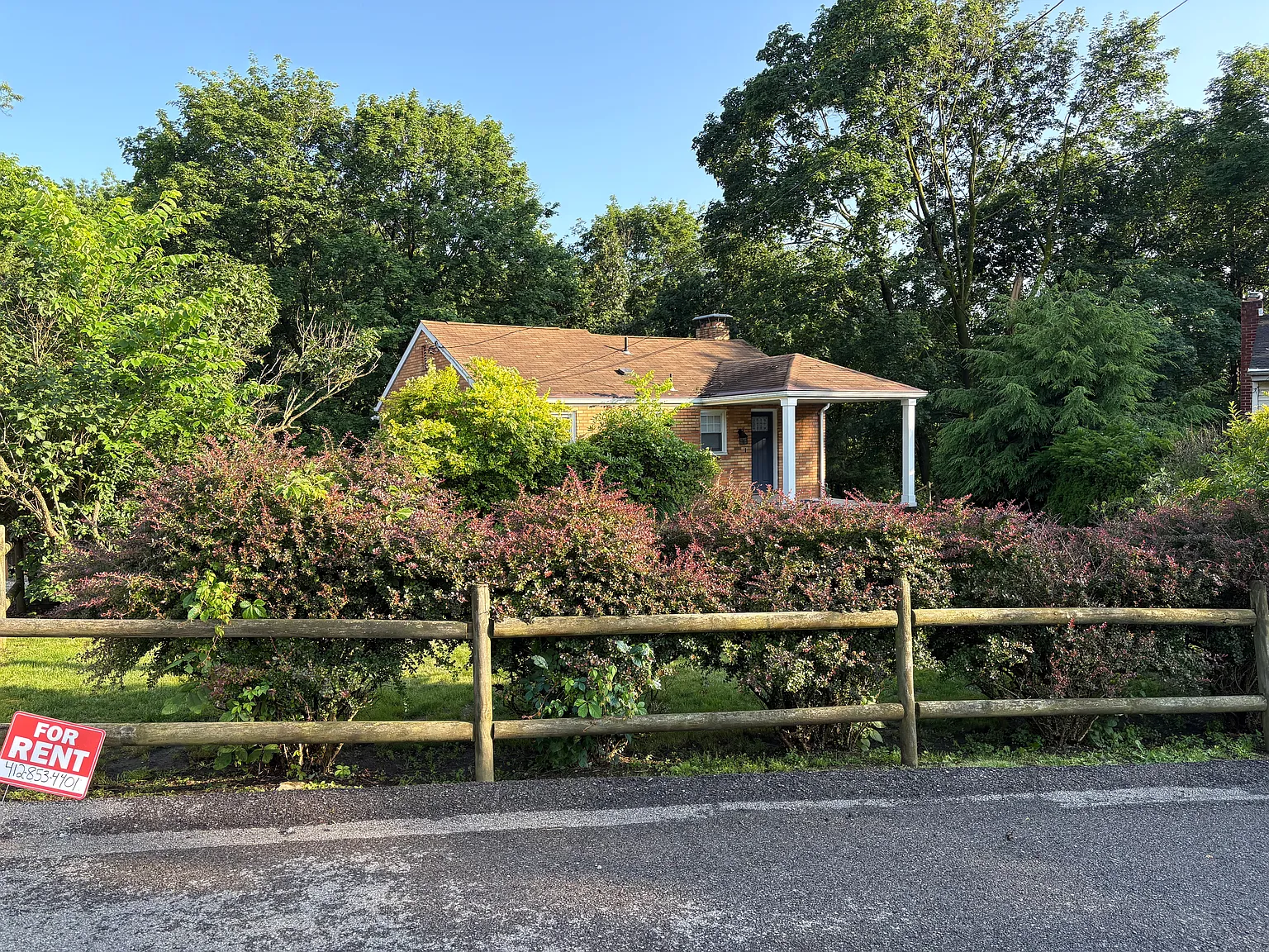 118 Elizabeth Ln — Photo 1