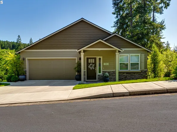 1110 Holly Ave, Cottage Grove, OR 97424