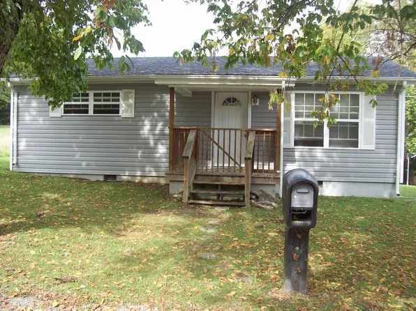 374 Grandview Dr, Sneedville, TN 37869