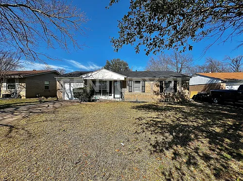 714 Cranbrook Ln Photo 1