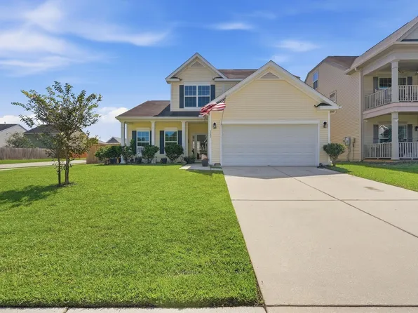 222 Weeping Cypress Dr, Moncks Corner, SC 29461