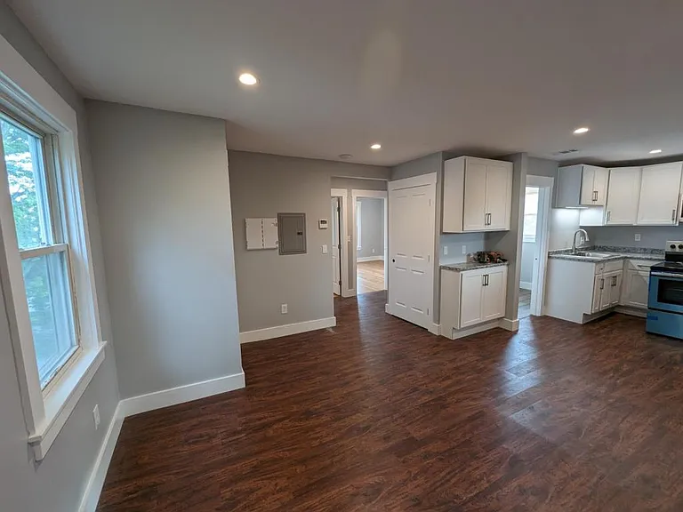 150 Orange St #3 — Photo 5