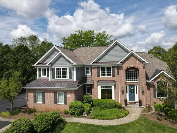 20142 N Deer Chase Ct, Deer Park, IL 60010