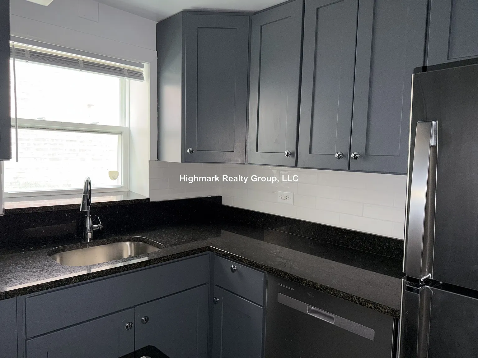 1 bed, 1.0 bath, $1,600 — Photo 2