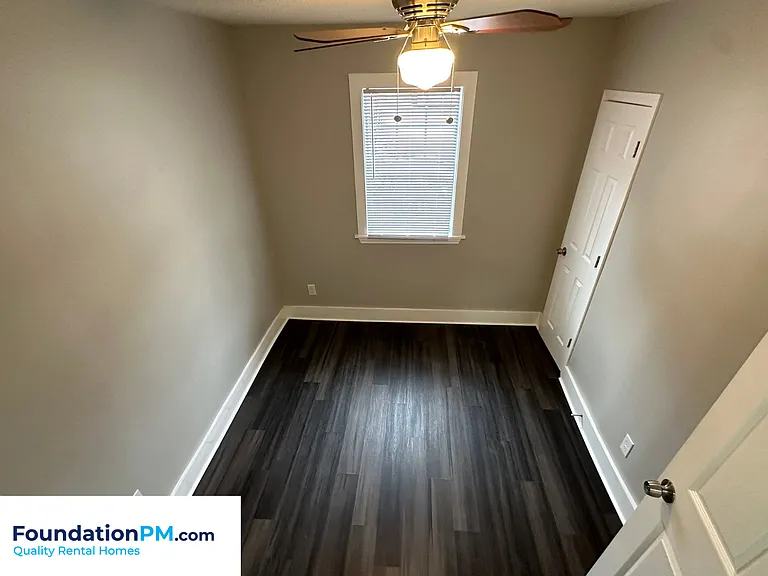 481 Lundee St — Photo 11