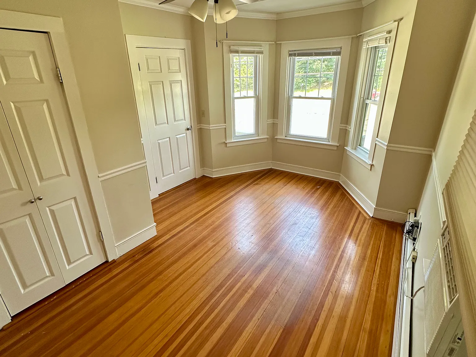 2 bed, 700 sqft, $1,850 — Photo 2