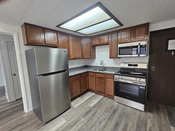 336 N 40th St #1, Newark, OH 43055