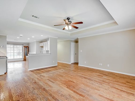 5th image of 5410 Anselmo Ave