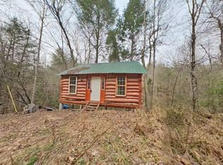 15 Peaceful Valley, Campton, KY 41301