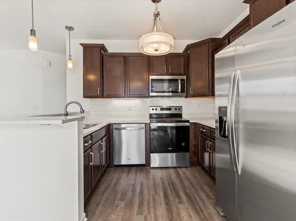 W197N16862 Stonewall DRIVE, Jackson, WI 53037