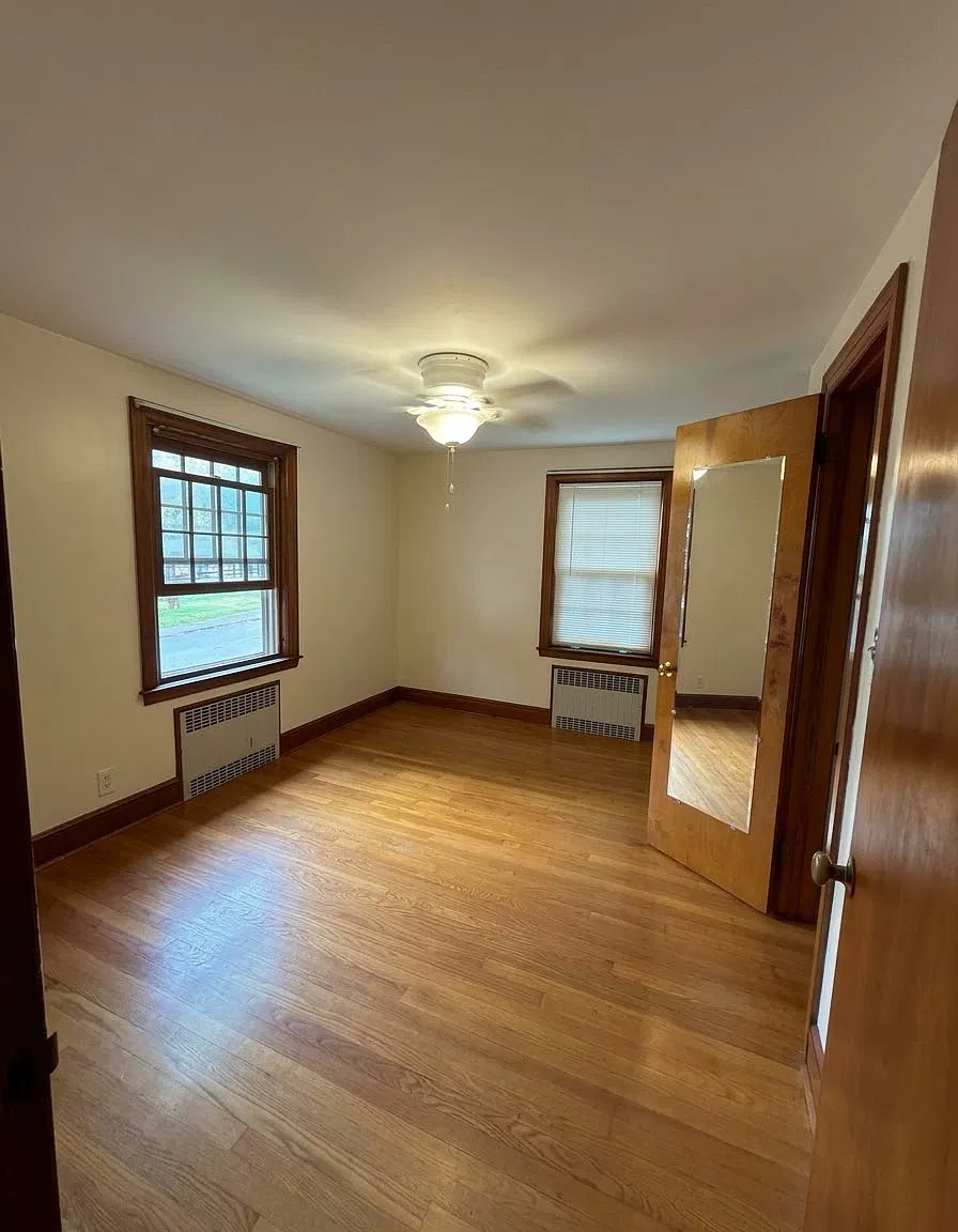 2 bed, $2,300 — Photo 4