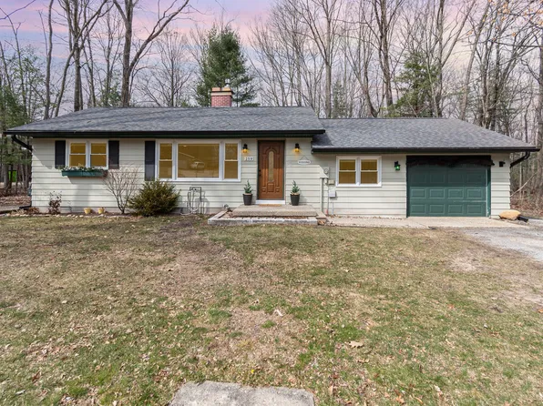 259 E Hillsdale Dr, Roscommon, MI 48653