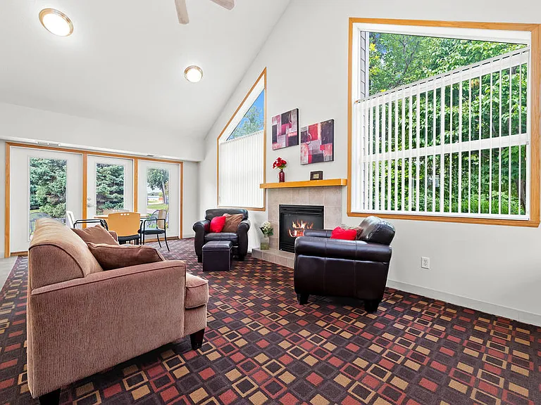 Chowen Bend Townhomes — Photo 5