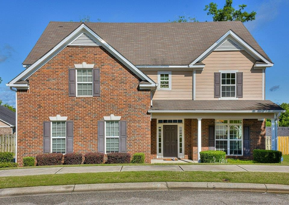 1st image of 726 Spotswood Dr
