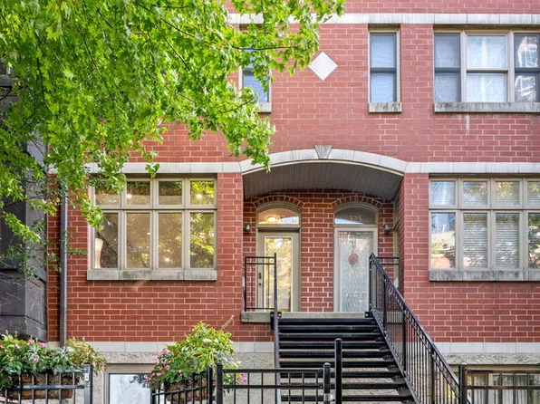 327 E 17th St, Chicago, IL 60616