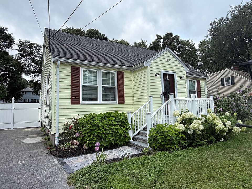 1st image of 10 E Division St #1