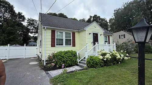 10 E Division St #1 Photo 1