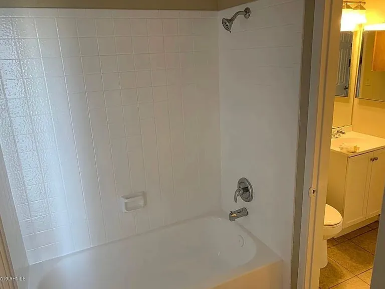 5426 W Eugie Ave — Photo 6