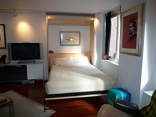 Rented by New York Residence | media 27