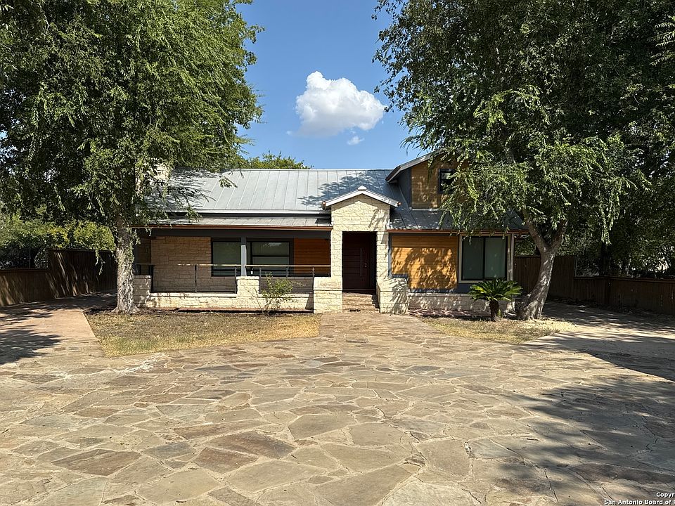 1st image of 8138 old pearsall