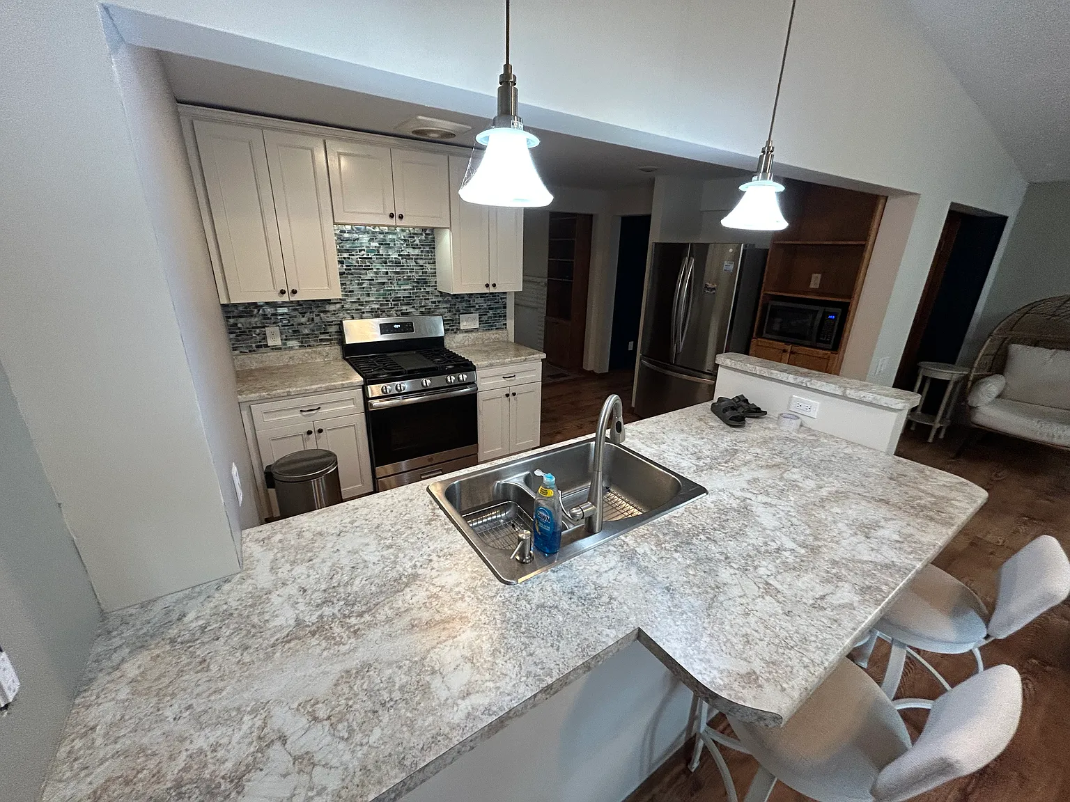 2 bed, 1366 sqft, $1,850 — Photo 4