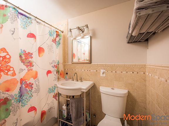 5th image of 2172 29th St #2