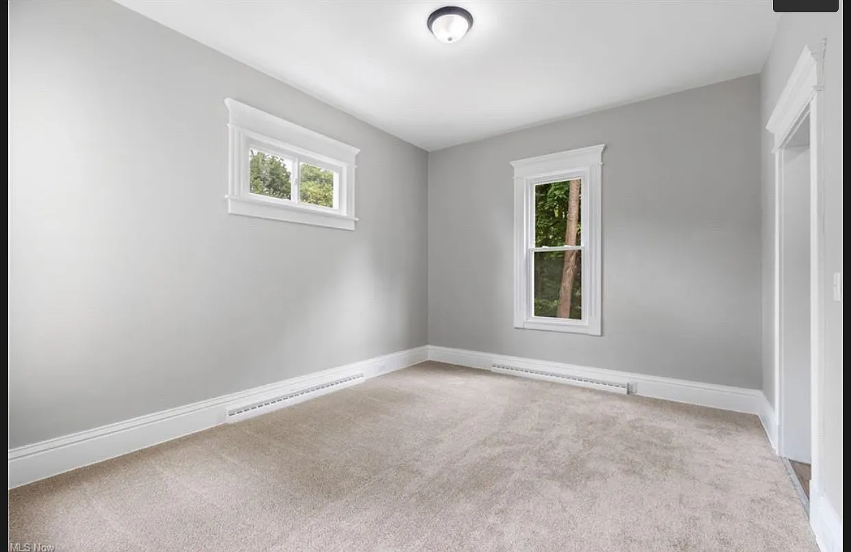 2 bed, 1000 sqft, $1,000 — Photo 3