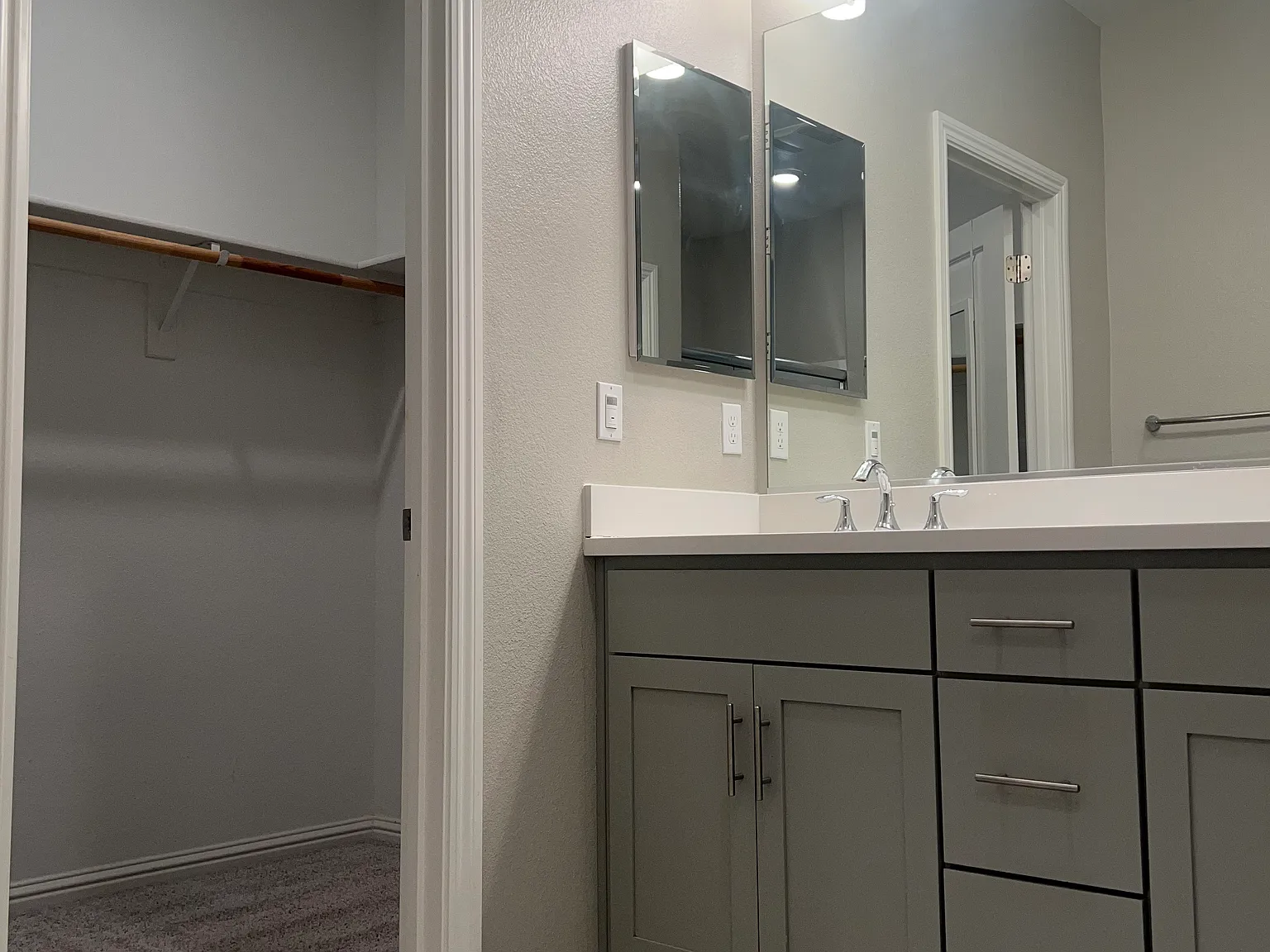 3 bed, 1608 sqft, $4,200 — Photo 3