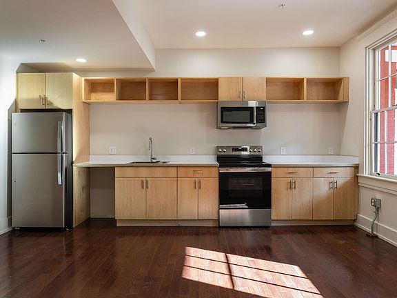 2nd image of 56 E McMicken Ave APT 3