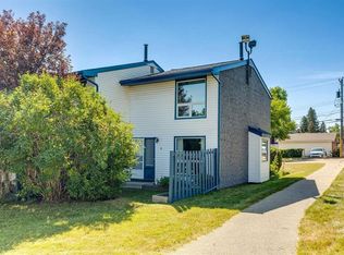 6440 S 4th St NW #9, Calgary, AB T2K1B8