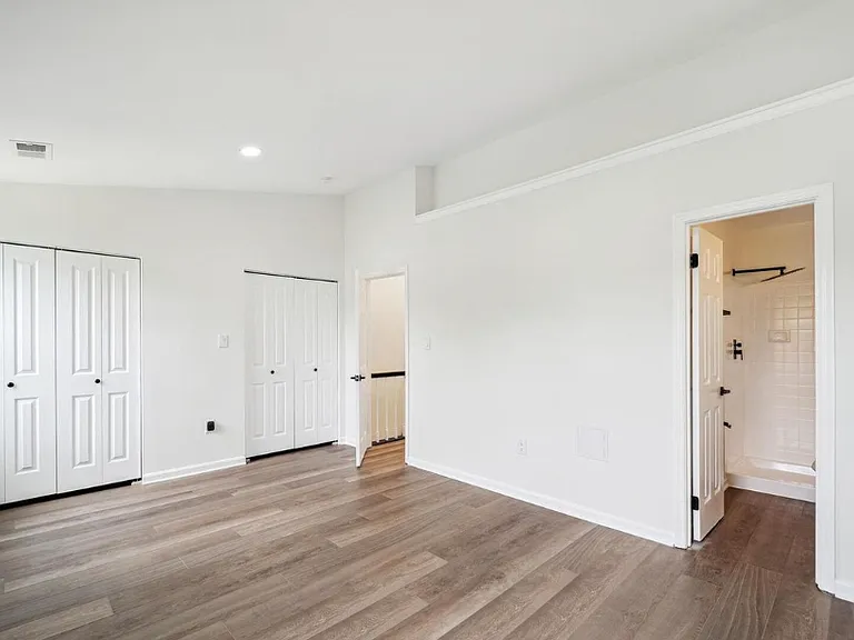 10611 Campus Way S — Photo 18