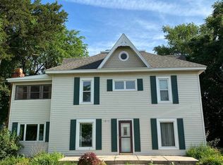 1015 Neosha St, Cambridge, NE 69022