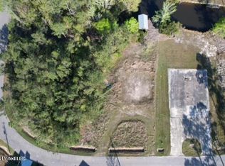 1446 Hanakealoha Pl, Diamondhead, MS 39525