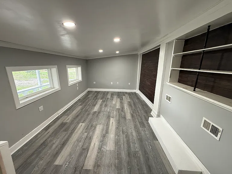 20500 McKishnie St — Photo 11