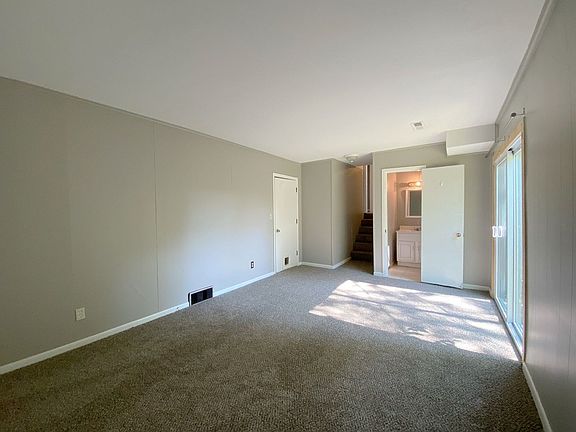 3rd image of 8921 W 98th Ter
